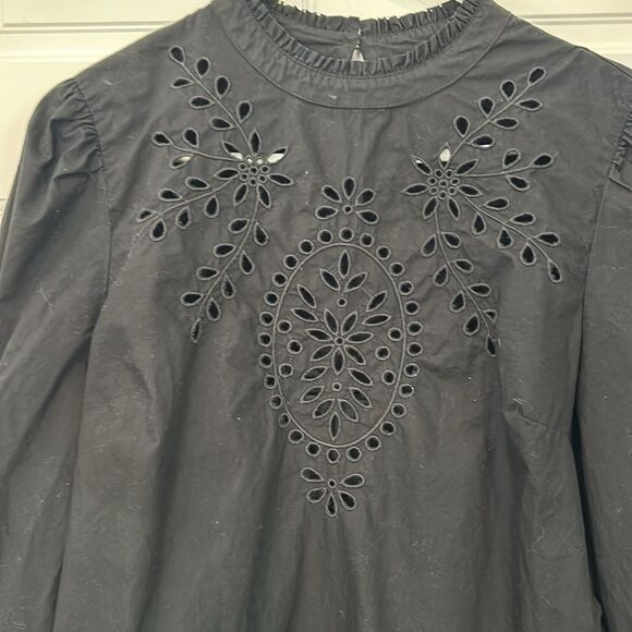 J.Crew, black blouse size med Mockneck cotton poplin top with embroidered eyelet - Picture 4 of 8